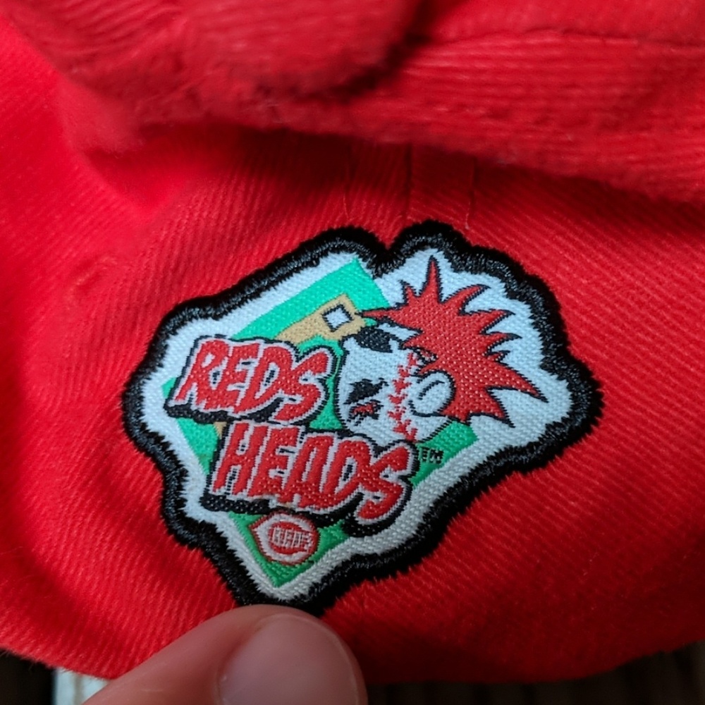 Cincinnati Reds heads hat - Picture 3 of 3